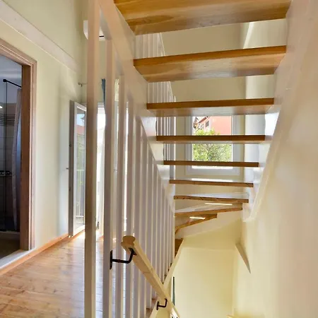 Aliki House Apartment *